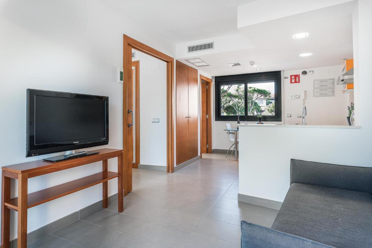 Aparthotel Palmeras Castelldefels